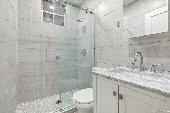 Building Photo - 36 Dunwoodie St