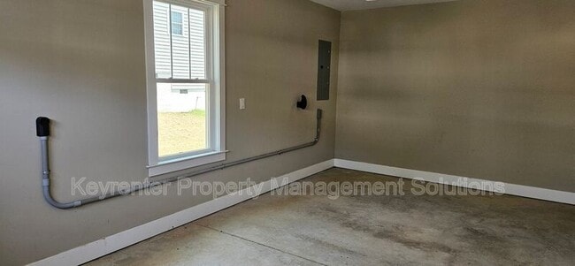 Building Photo - 42 Mcilwee Ln