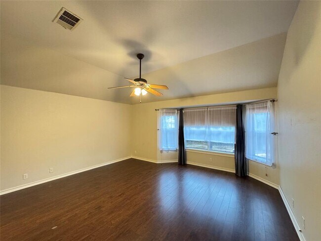 Building Photo - 8116 Manx Dr