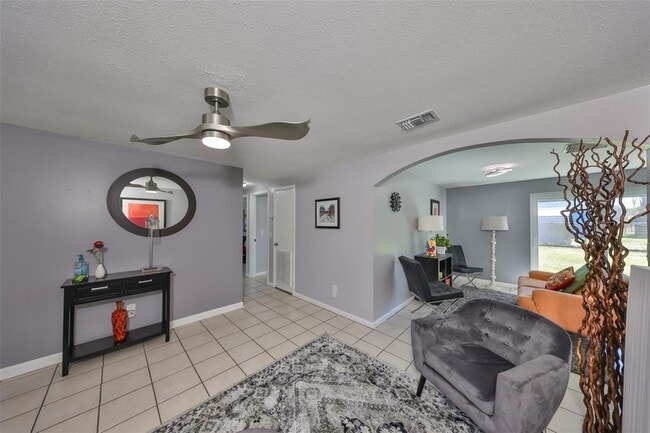 Building Photo - 6025 Florida Cir S