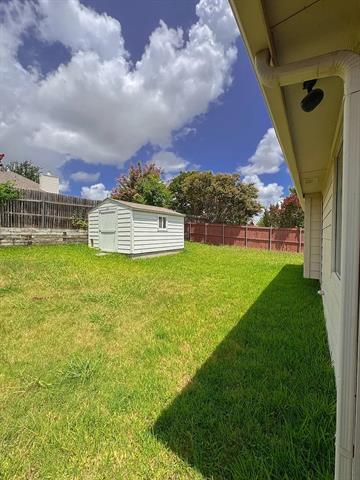 Building Photo - 7015 Hillwood Dr