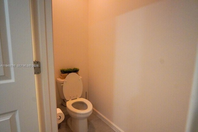 Building Photo - 10770 SW Vasari Way