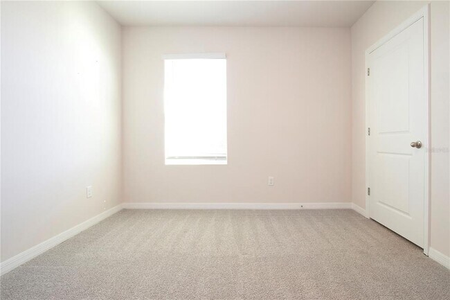 Building Photo - 3513 Hilltop Cir