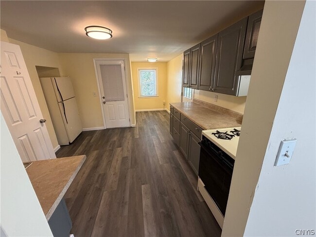 Building Photo - 244 Harding St