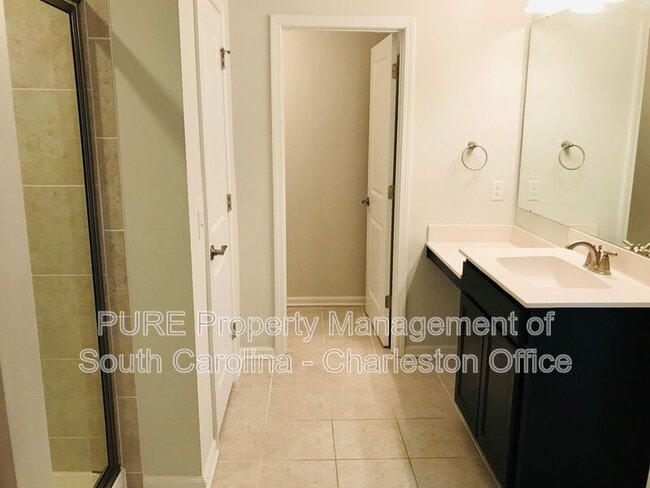 Building Photo - 3071 Conservancy Ln