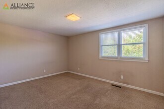 Building Photo - 1518 College Ave