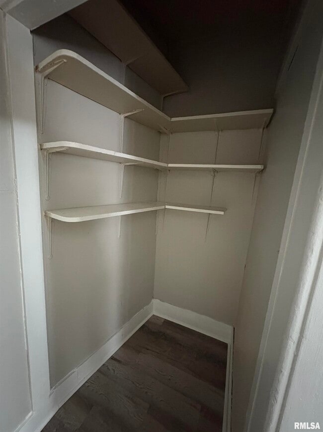 Building Photo - 2916 W Meidroth St