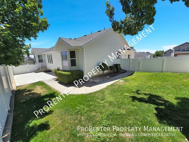 Building Photo - 2274 N 10 W