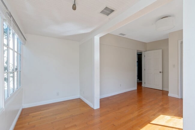 Building Photo - Stylish 2-Bedroom Retreat with Private Yar...