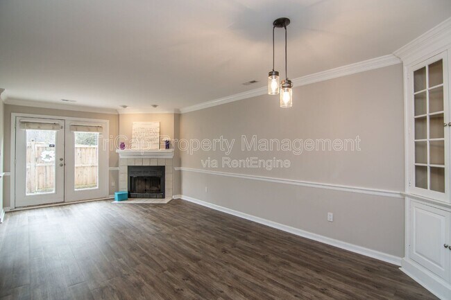 Building Photo - 1806 Township Cir