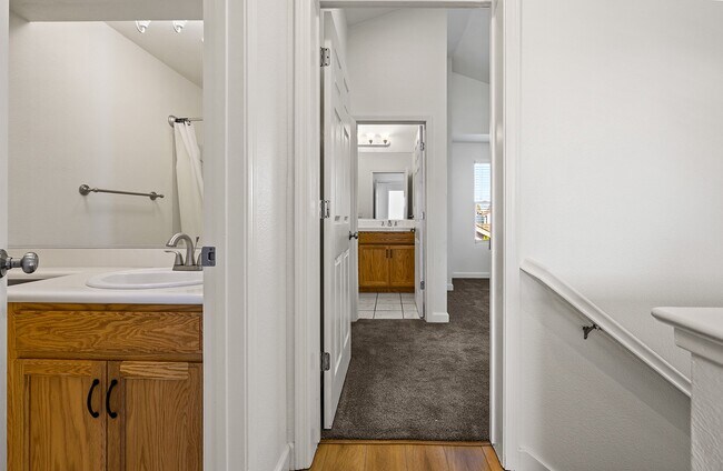 Building Photo - 2023 Northfield Dr