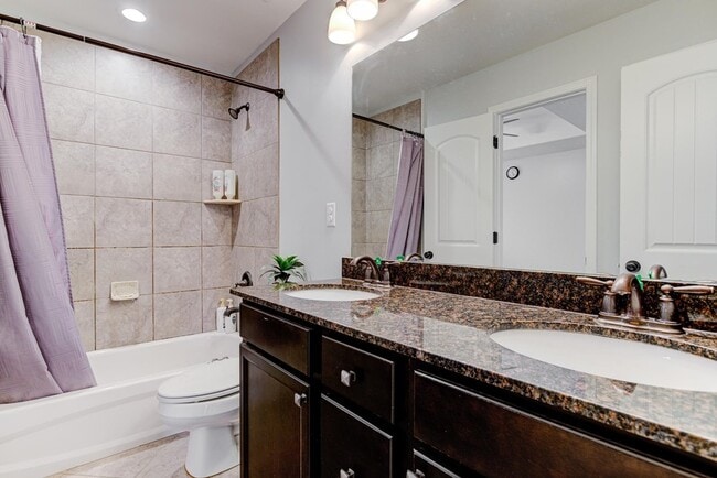 Building Photo - 8764 Brunswick Forest Dr