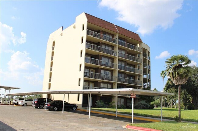 Building Photo - 16 Ashley Dr
