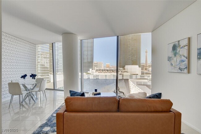 Building Photo - 3726 S Las Vegas Blvd