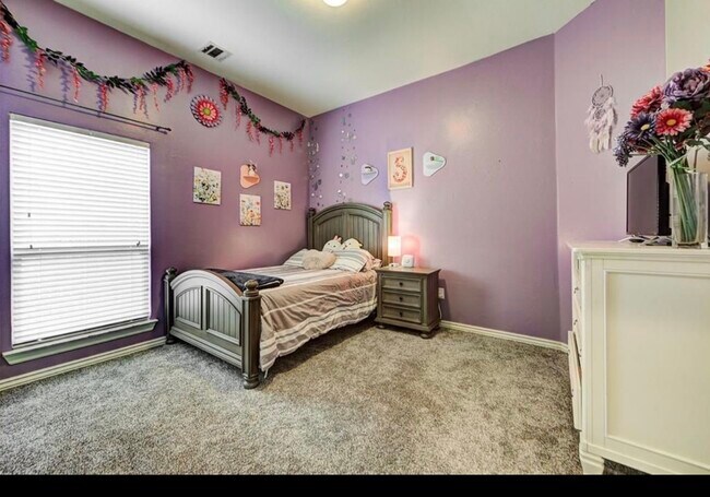 Building Photo - 11905 Whitney Way