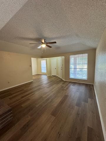 Building Photo - 4504 Spinnaker Ct