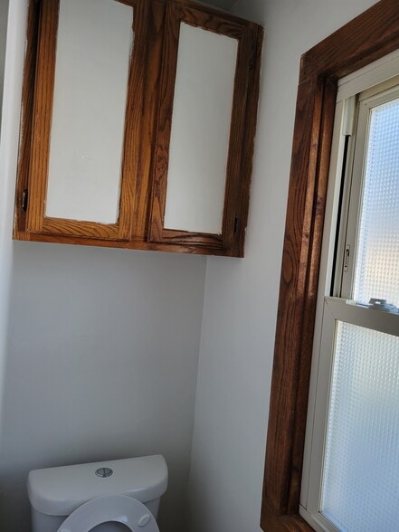 Bathroom - 87 McNaughton St