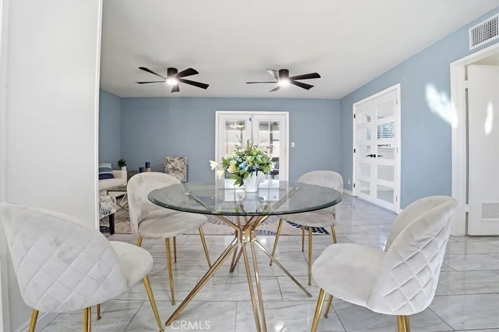 Building Photo - 1573 Casarin Ave