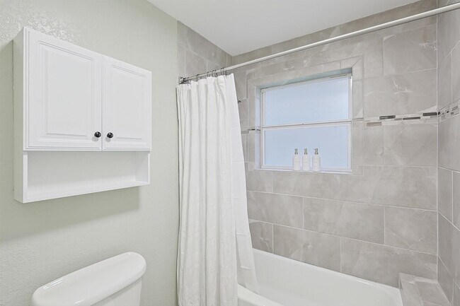 Building Photo - 2368 County Road 852-SI ID1055509P