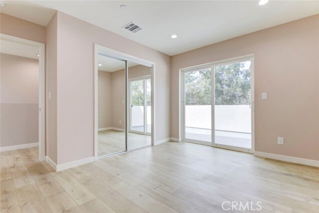 Building Photo - 15557 Wyandotte St