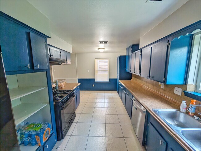 Building Photo - 4919 Connorvale Rd