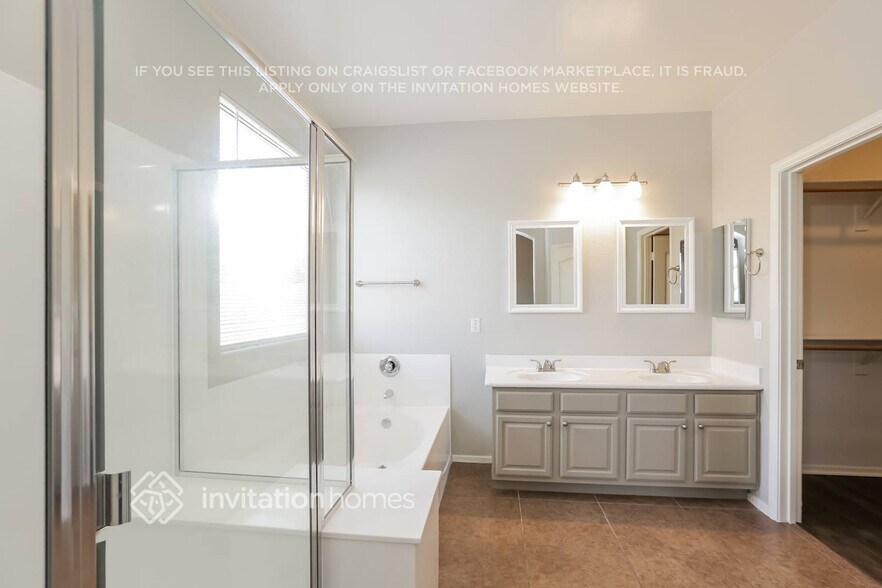 Building Photo - 3726 W Apollo Rd