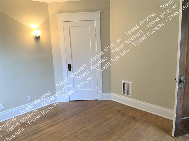 Building Photo - 92 Tremont Ave