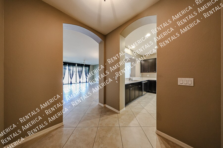 Building Photo - 276 E Coconino Dr