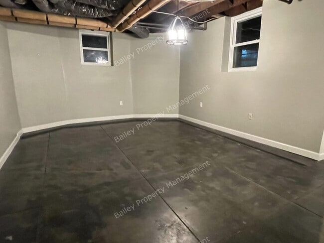 Building Photo - 1458 Cherokee Rd