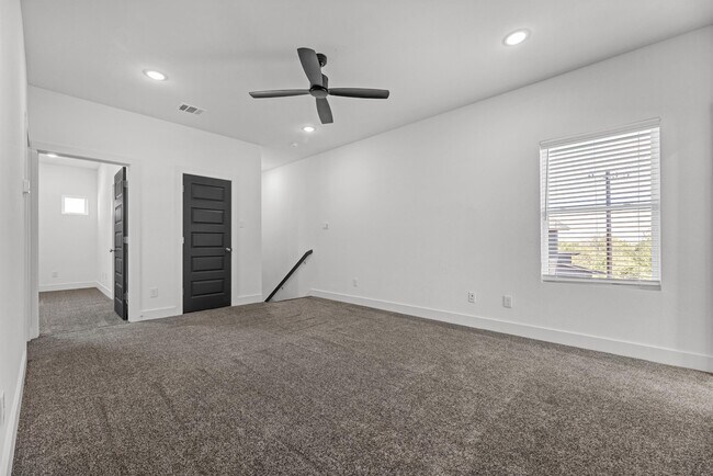 Building Photo - 3004 Alpha Wolf Ct