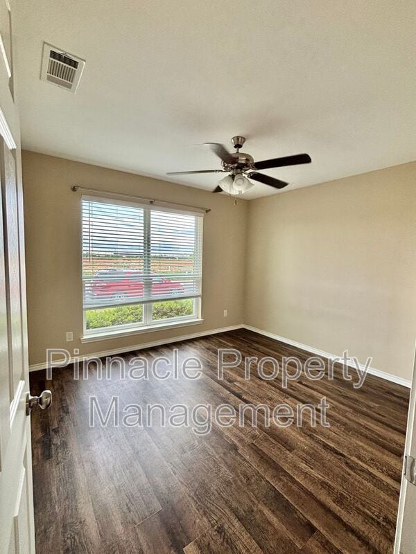 Building Photo - 4245 Sedona Trl