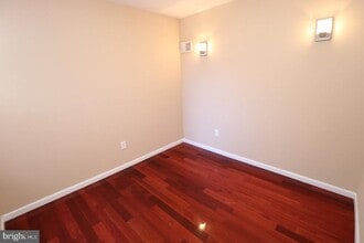 Building Photo - 1818 S 18th St