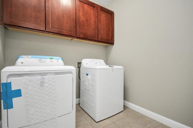 Building Photo - 15410 Addicks Stone Dr