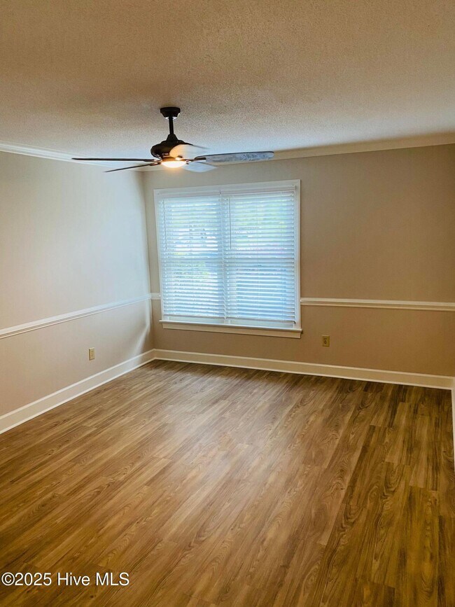Building Photo - 1861 Quail Ridge Rd
