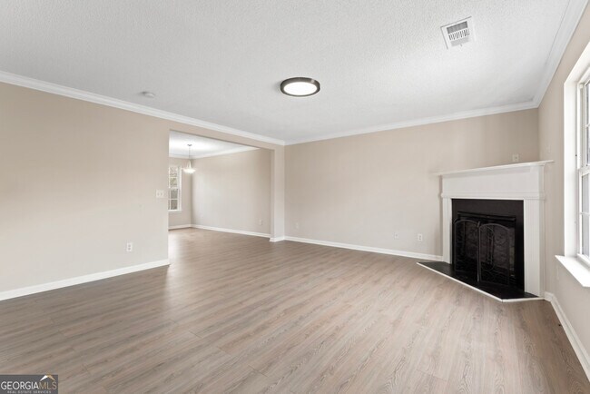 Building Photo - 309 Coral Cir
