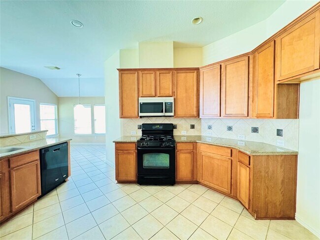 Building Photo - 23247 Dewflower Dr