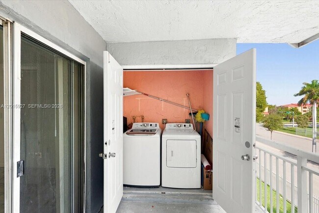 Building Photo - 8660 SW 212th St