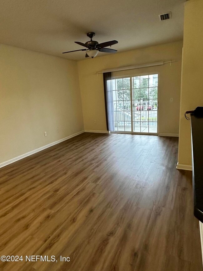 Building Photo - 4920 Key Lime Dr