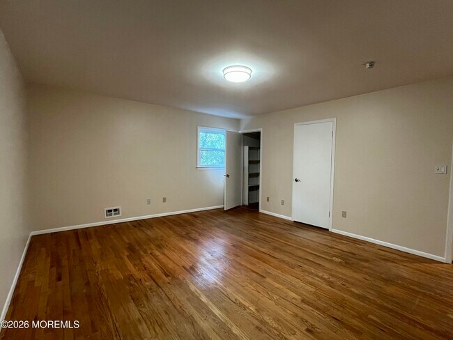 Building Photo - 12 Galewood Dr