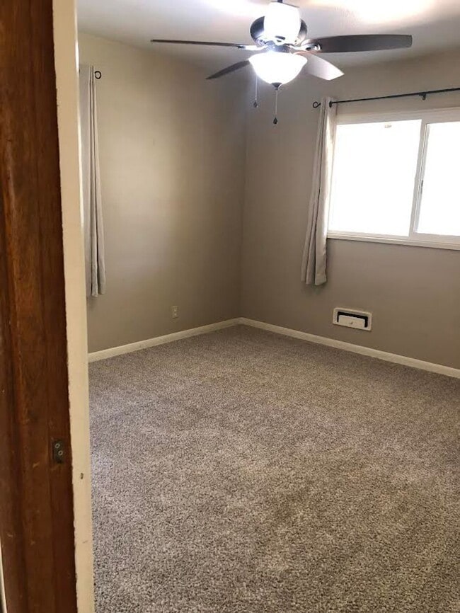 Building Photo - Charming 4 Bd, 2 Ba, Ranch Home in D-12 School District, close to Downtown, Trails and Ft. Carson