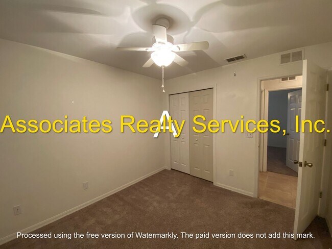 Building Photo - 3bed/2bath located in the desirable Weatherly Community