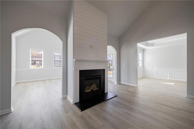 Building Photo - 931 Park Pl St