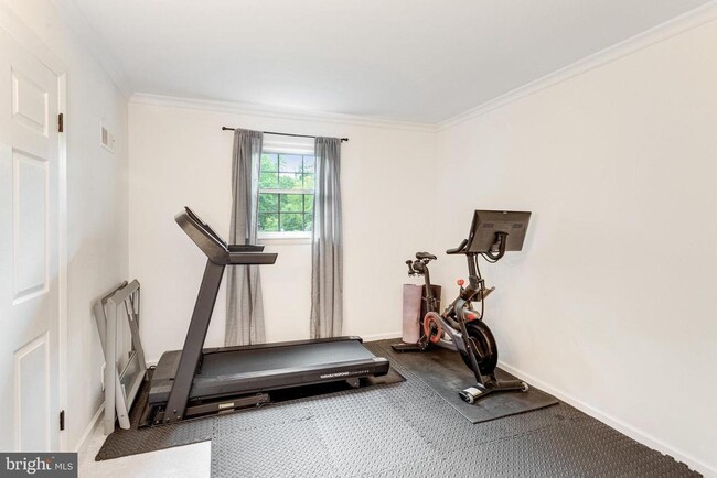 Building Photo - 4157 Waterway Dr