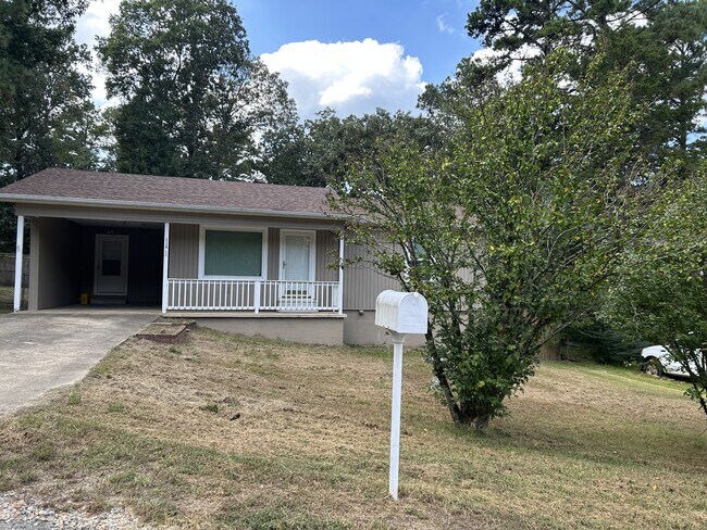 Primary Photo - 118 Buttercup Ln