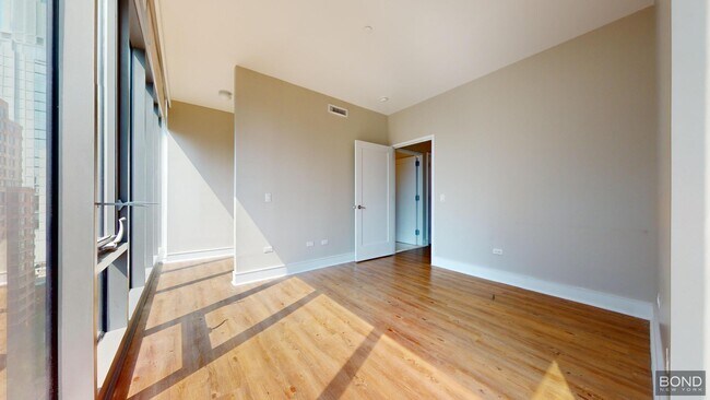 Building Photo - 237 E 34th St
