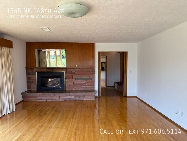 Building Photo - 1565 NE 148th Ave