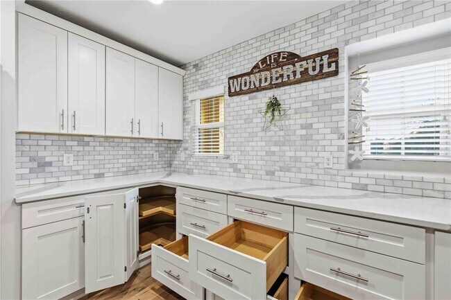 Building Photo - 9040 White Sage Loop