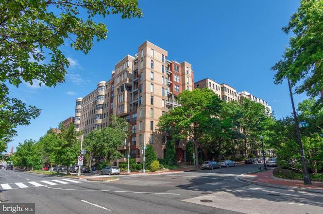 building exterior - 2501 K St NW