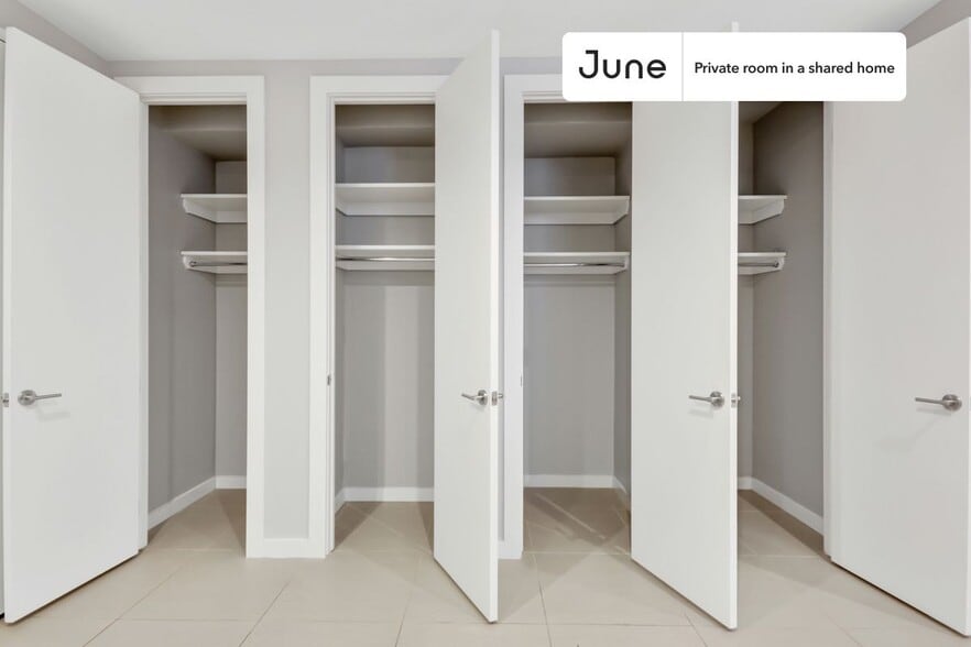 Building Photo - Room in Shared 5 bed/2.5 bath home