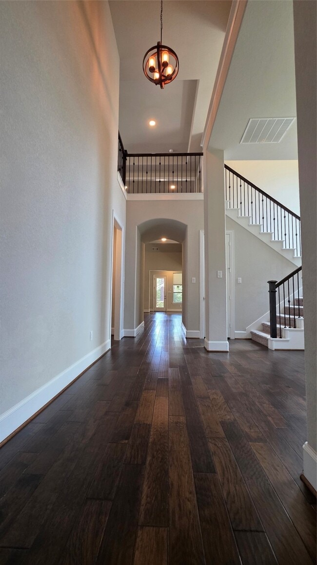 Building Photo - 142 Mayfield Dr